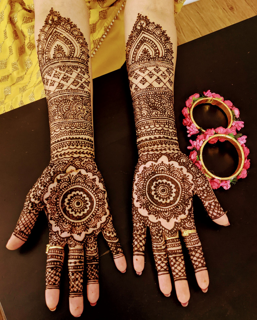 Hire Henna Colors Henna Tattoo Artist in Tampa, Florida