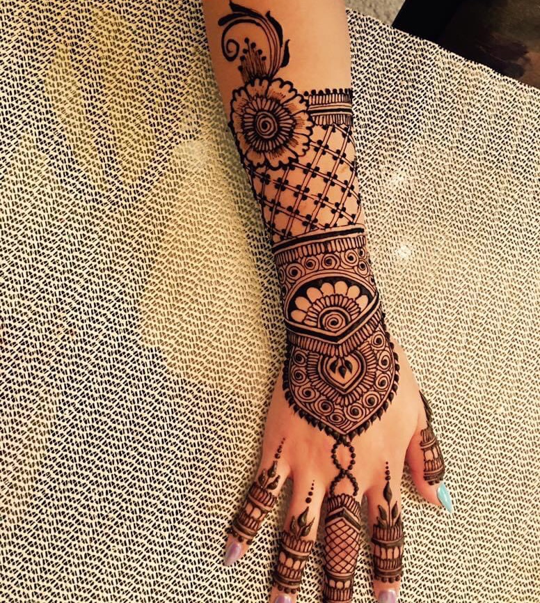 Hire Mehndi/ Henna Artist Henna Tattoo Artist in Riverton, Utah