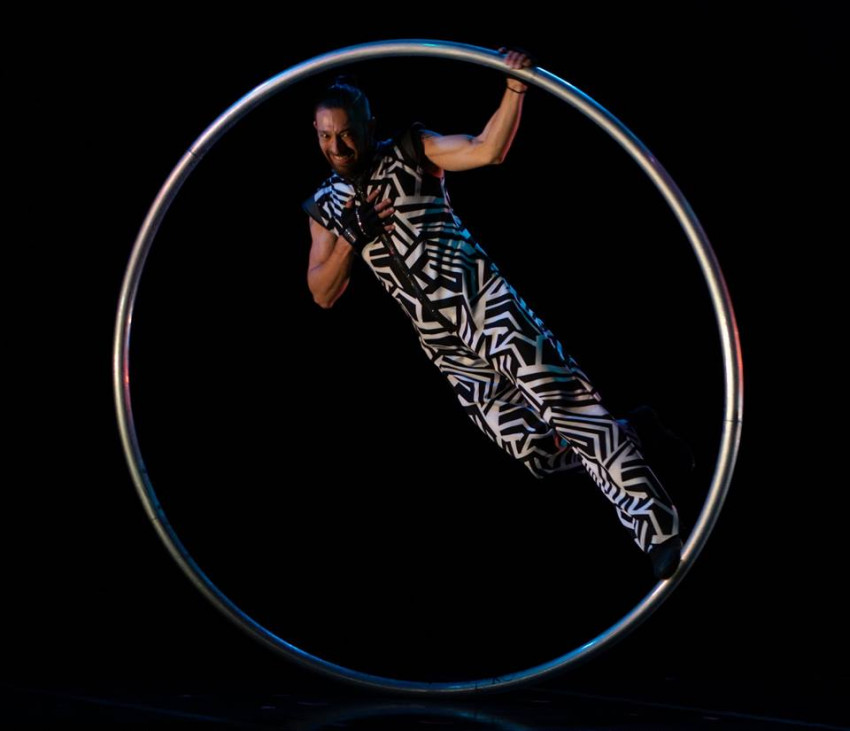 Hire Circus Modern - Stilt Walker in San Jose, California