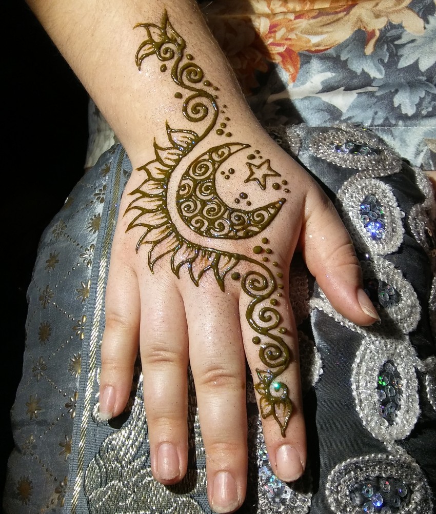Gallery photo 1 of Miami Henna Tattoo Artist