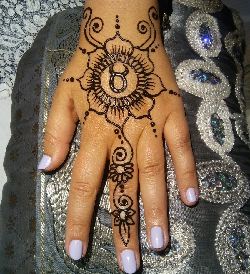 Hire Miami Henna Tattoo Artist Henna Tattoo Artist in Miami Beach