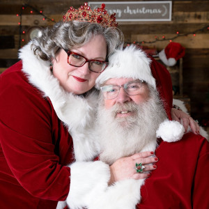 Michigan's Best Santa & Mrs. Claus & Wedding Officiants - Easter Bunny / Storyteller in Holly, Michigan