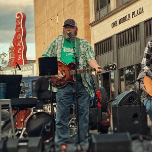 Mike Hand - Singing Guitarist / Acoustic Band in Tuscumbia, Alabama