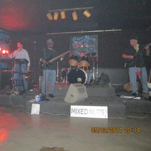 Mixed Nuts or Mojo Universe - Rock Band in O'Fallon, Missouri