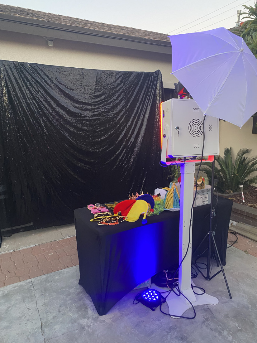 Gallery photo 1 of MMP Photo Booth