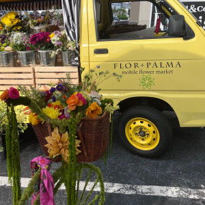 Mobile Flower Bar, bouquet building - Event Florist / Party Favors Company in Tampa, Florida