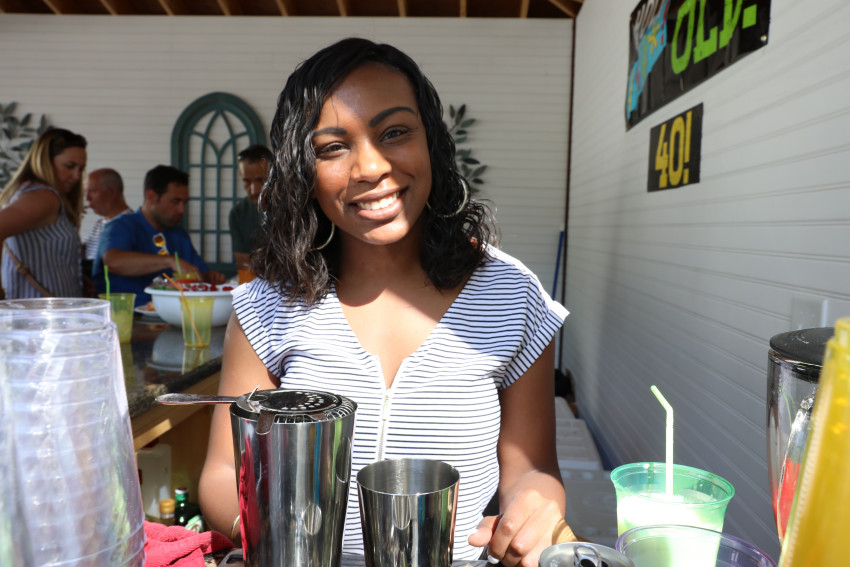 Hire Mobile Serves by Nirvs Bartender in Quincy, Massachusetts