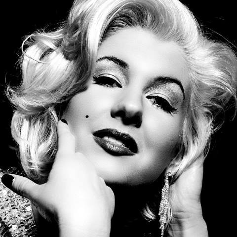 Hire Monroe Moments - Marilyn Monroe Impersonator in Cincinnati, Ohio
