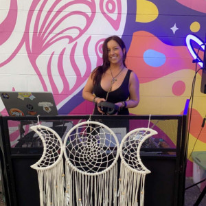 Moonbeam Music Entertainment & Mobile DJ - Mobile DJ / Karaoke Singer in Largo, Florida