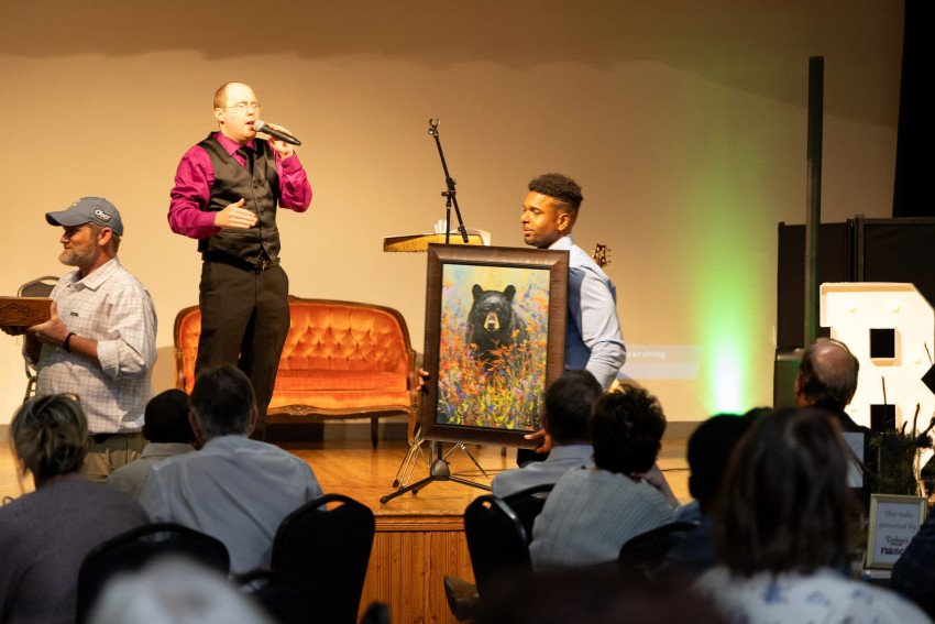 Gallery photo 1 of Benefit Auctioneer Kyle Scribner