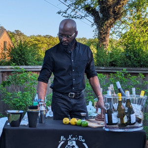 Mr. Ken Bartender - Bartender / Holiday Party Entertainment in Moody, Alabama