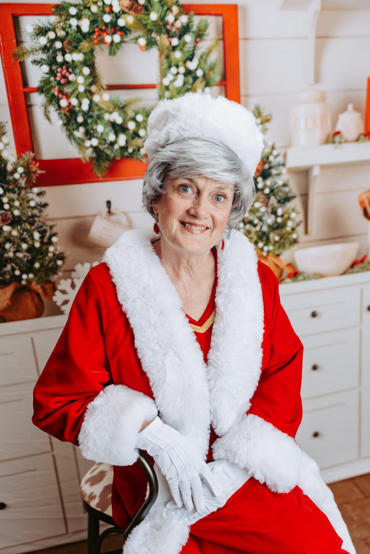 Gallery photo 1 of Mrs K Claus