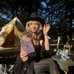 Mystic McKenzie - Tarot Reader / Mardi Gras Entertainment in Los Angeles, California