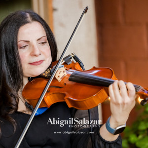 Nadia the Violinist - Violinist / Wedding Entertainment in Buffalo Grove, Illinois