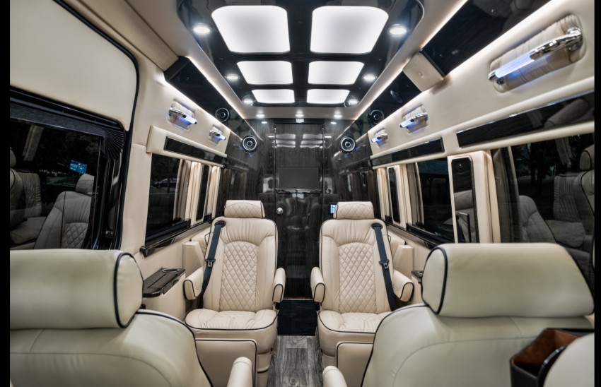 Gallery photo 1 of Nashville Limo Service