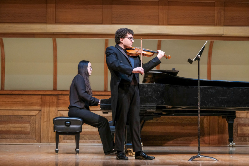 Hire Nathan's Violin Violinist in Chicago, Illinois