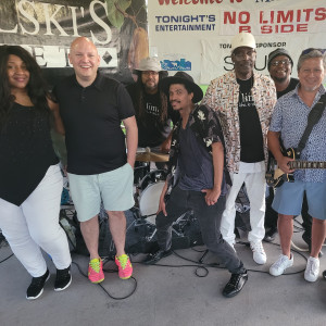 No Limits the B-Side Band - Cover Band / R&B Group in Minneapolis, Minnesota