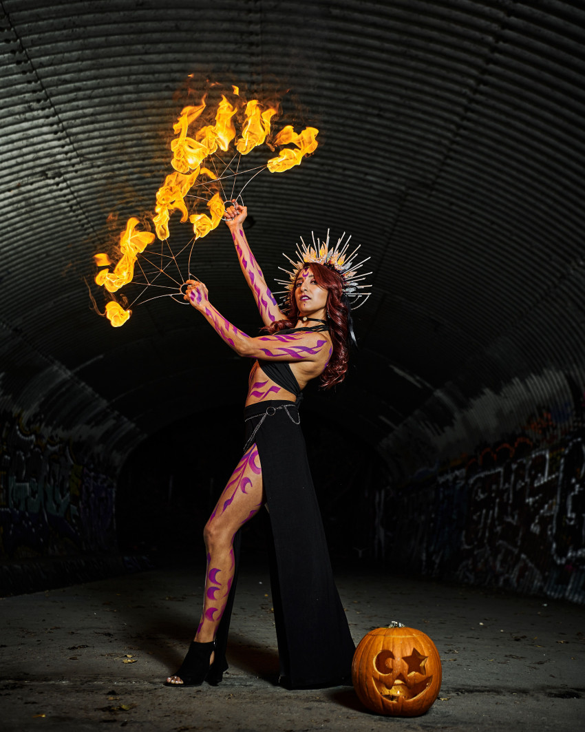 Gallery photo 1 of Olive- Fire and LED Performer