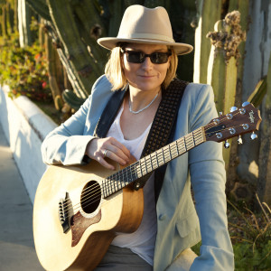 Olivia Rohde - Singing Guitarist / 1960s Era Entertainment in San Juan Capistrano, California