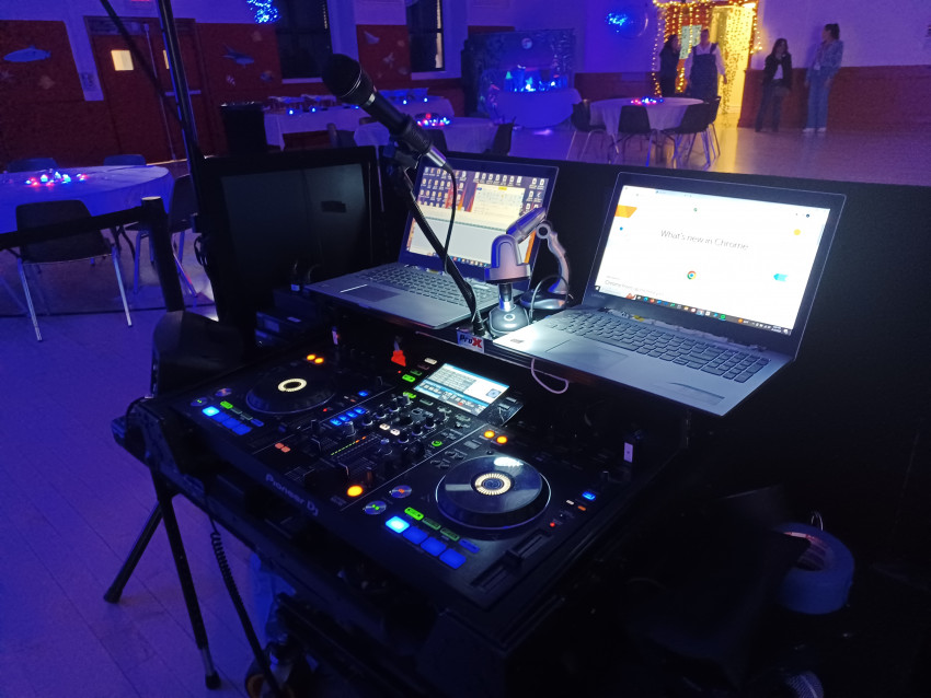 Gallery photo 2 of On Fire DJ's