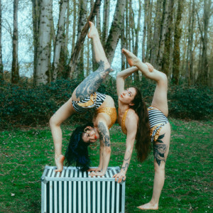 Ooey Gooey Contortionist Duo - Contortionist in Portland, Oregon