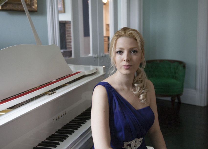 Gallery photo 1 of Opera Singer, Crystal Dawn