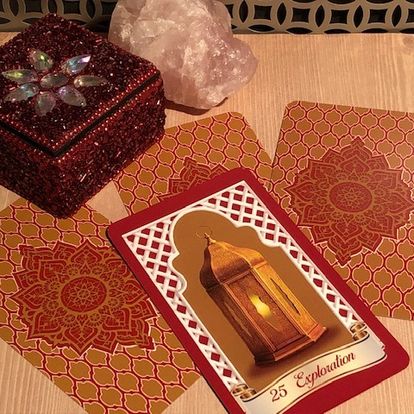 Gallery photo 1 of Oracle Cards Reading