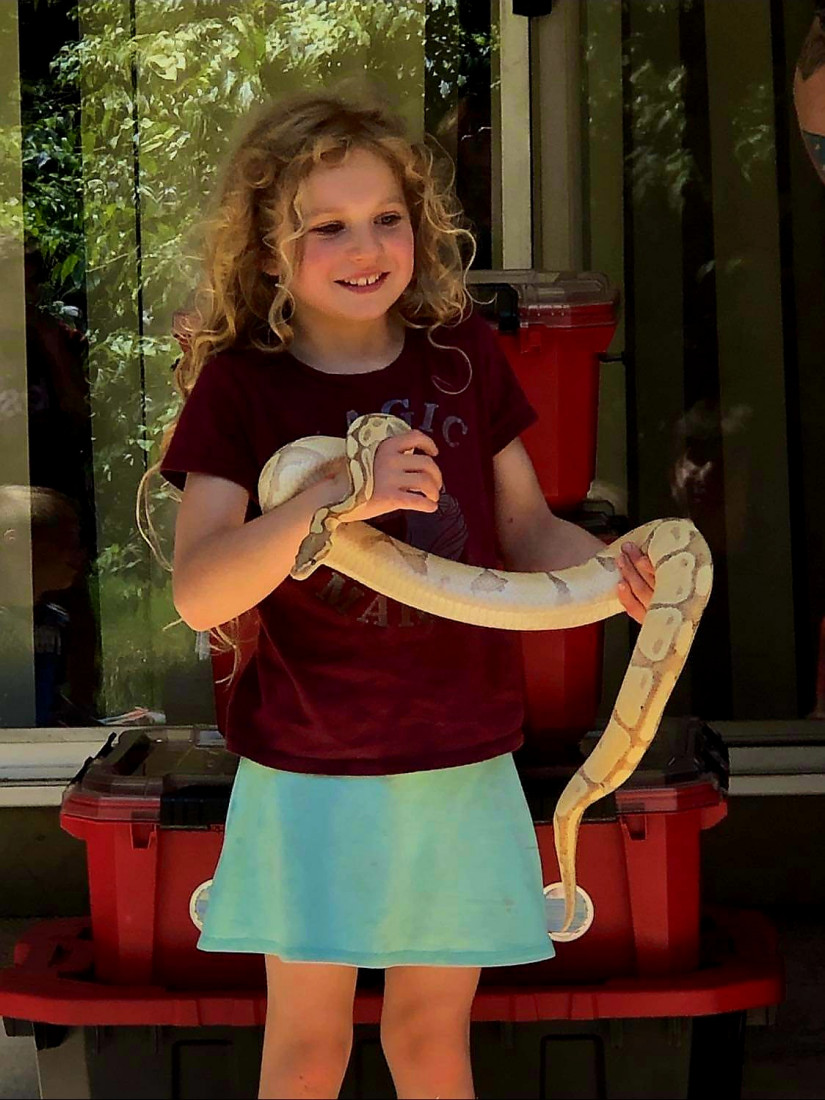 Hire Oregon Reptile Views Petting Zoo in Colton, Oregon