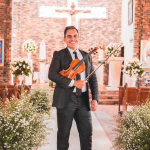 Oscar Moody Violin Show - Violinist in Edwardsville, Illinois