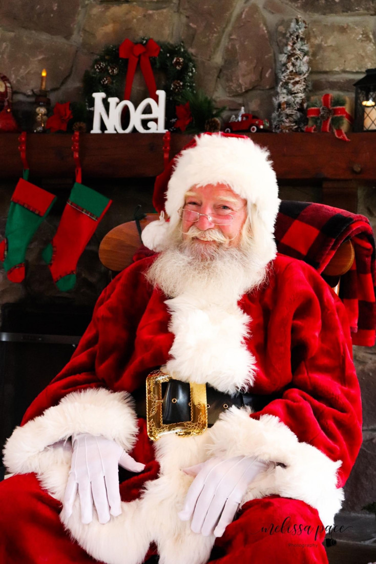 Hire Overseas Santa - Santa Claus in Akron, Ohio