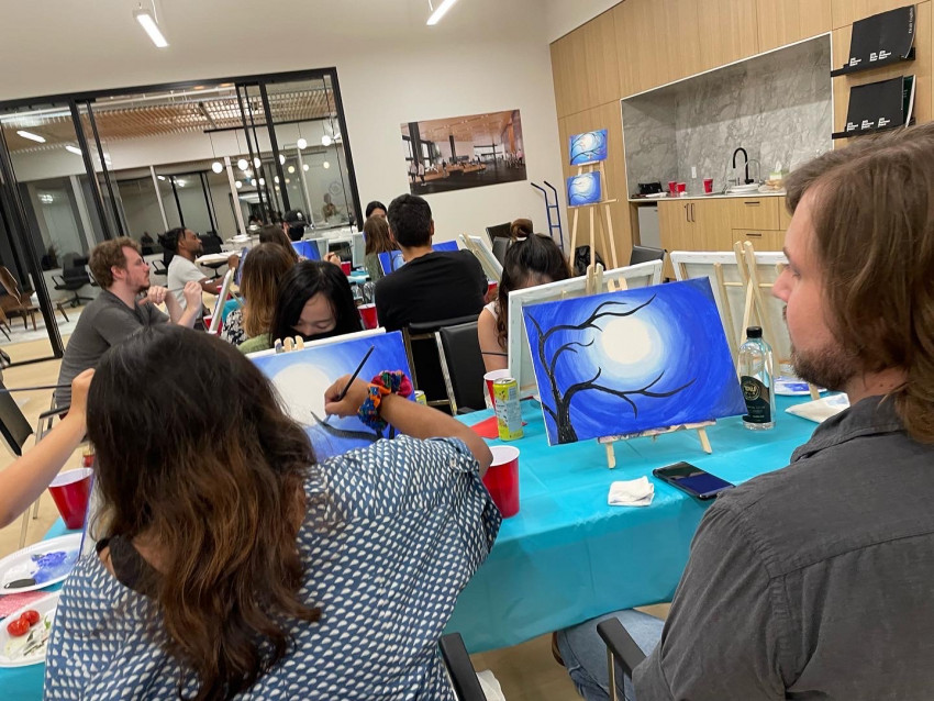 Hire Paint Night Montreal, Mobile Paint and Sip Events Painting Party