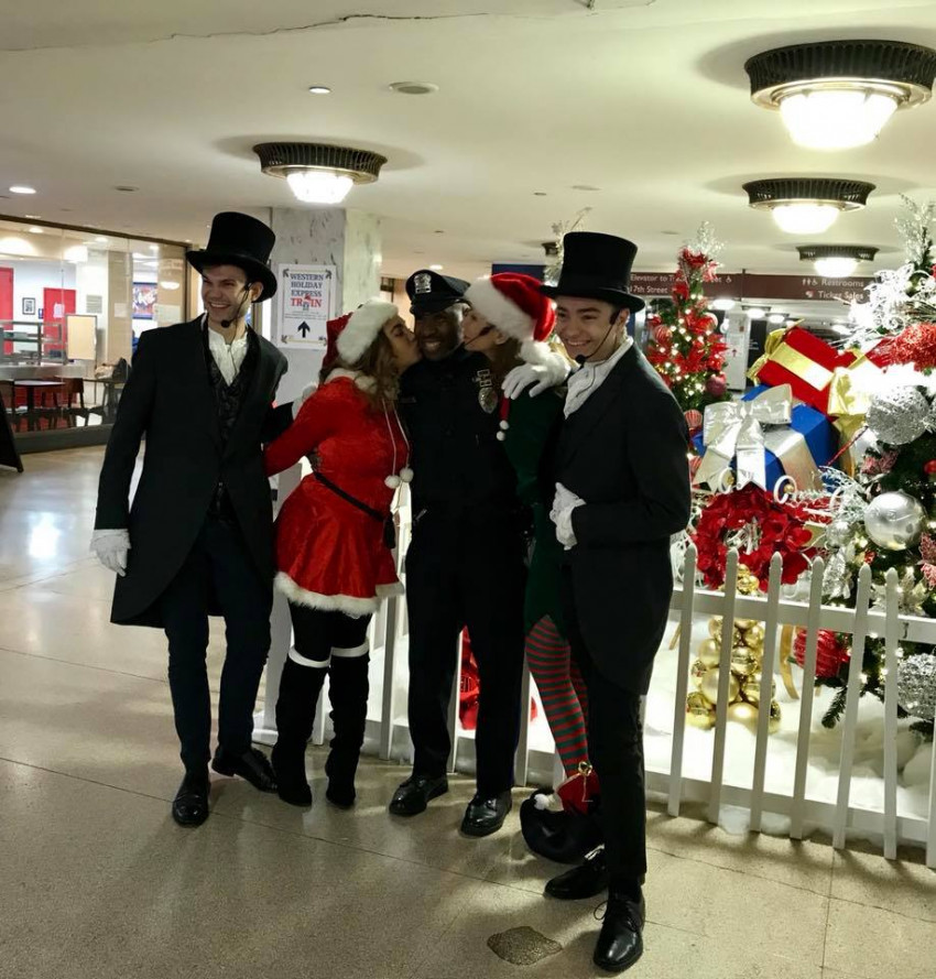 Hire The Parson Brown Singers Christmas Carolers Christmas Carolers