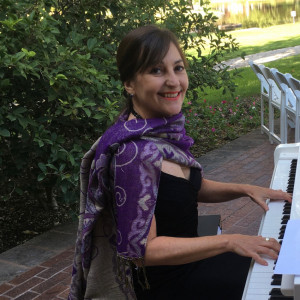 Paula Maya - Pianist / Wedding Entertainment in Austin, Texas