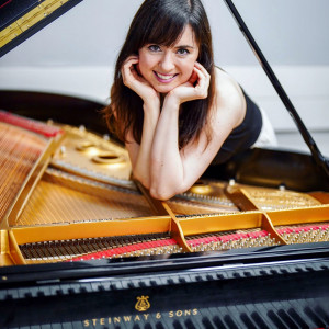 Juilliard-Pianist Paulina Simkin - Pianist in Los Angeles, California