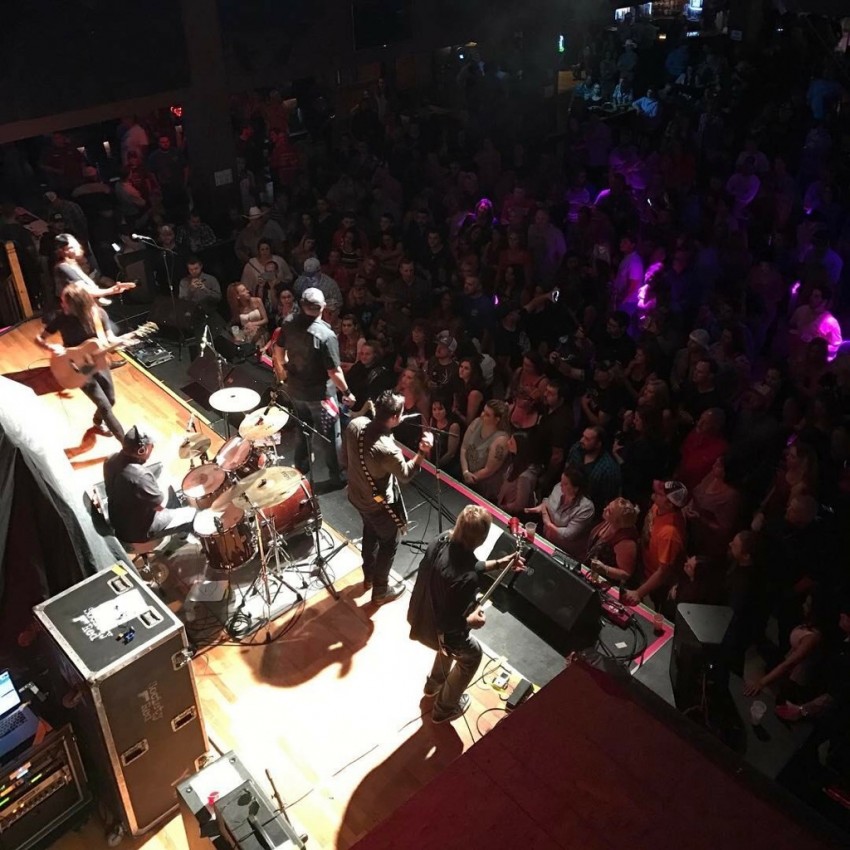 Hire Phil Swindle and The Art of Soul Band Blues Band in Jacksonville