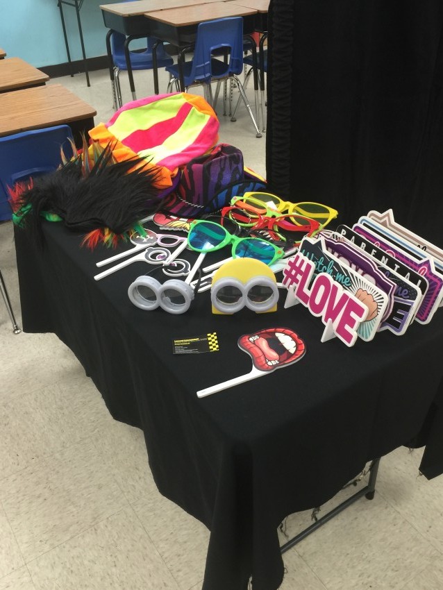 Hire Photo Booth by Lonewolf Entertainment Photo Booths in Rowlett, Texas