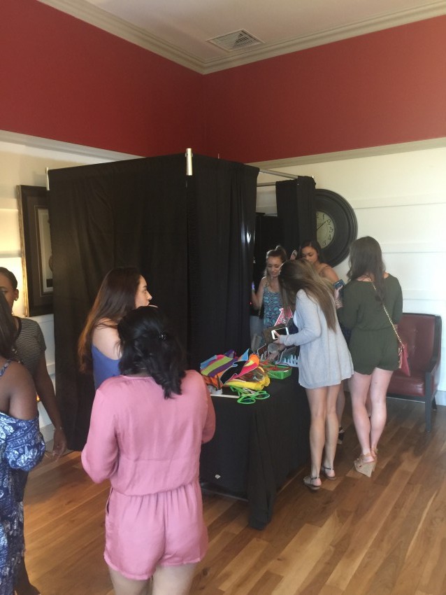 Hire Photo Booth by Lonewolf Entertainment Photo Booths in Rowlett, Texas
