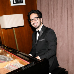 Piano By Steven - Top Musician for Hire - Pianist / Holiday Party Entertainment in Los Angeles, California