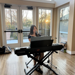 Pianist & Singer, Classical and Modern - Singing Pianist in Fairfax, Virginia