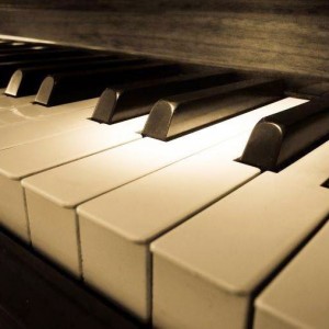 Pianist/Keyboardist Available