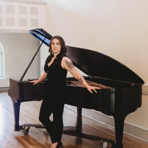 Kari Kaps - Pianist - Classical Pianist in Normal, Illinois