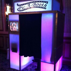 Pic A Booth