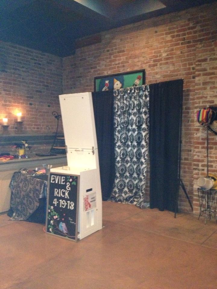 Hire PicBox Photo Booth Photo Booths in Reno, Nevada