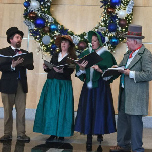 Piccola Carolers - Christmas Carolers in Emeryville, California