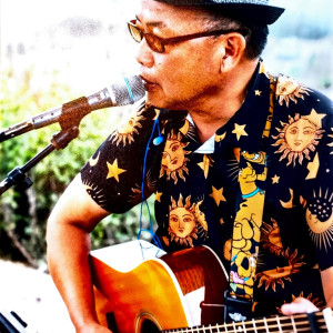 Warren Takahashi - Singing Guitarist / Wedding Musicians in Ventura, California