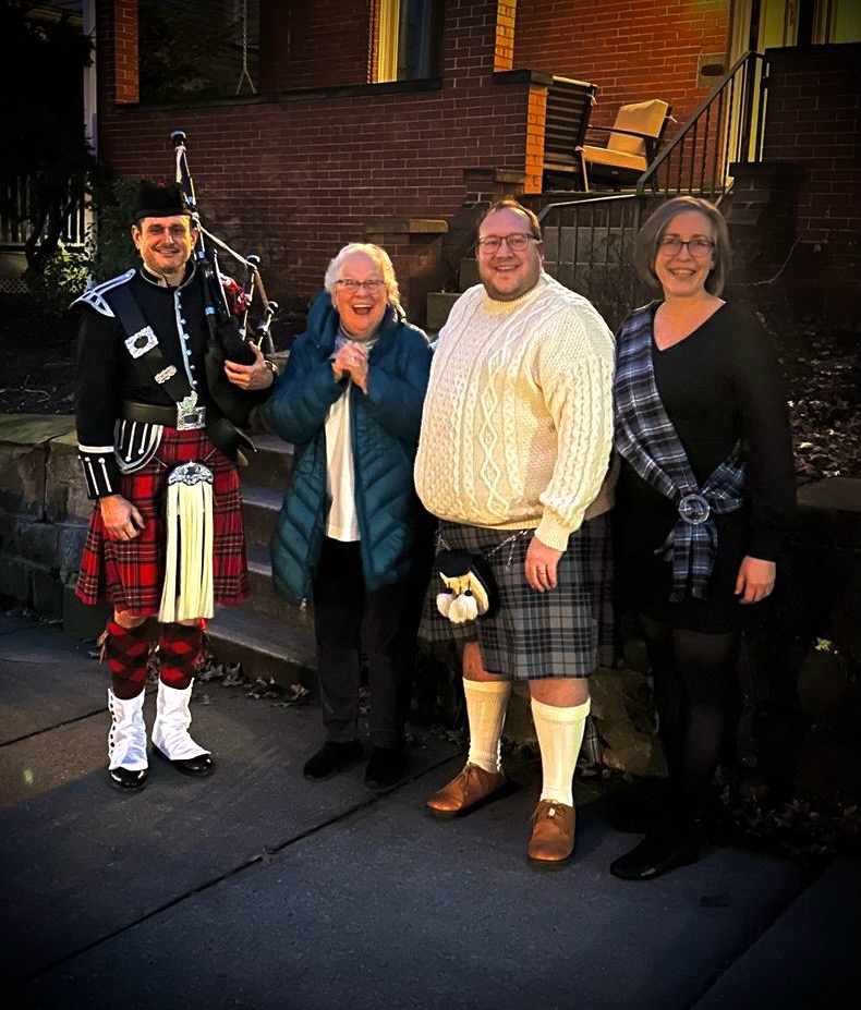 Hire Pittsburgh Funeral & Memorial Bagpiper Bagpiper in Pittsburgh, Pennsylvania