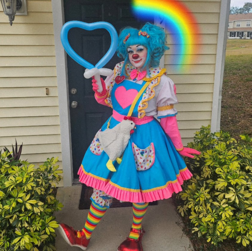 Gallery photo 1 of Pixie The Clown