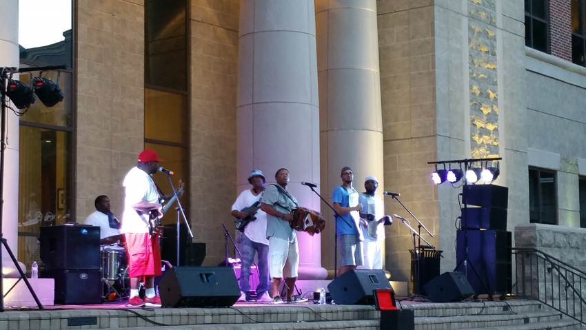 Gallery photo 1 of Platinum Players Zydeco Band
