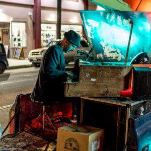 Pop Rock Soul Piano Guy - Singing Pianist in Long Beach, California