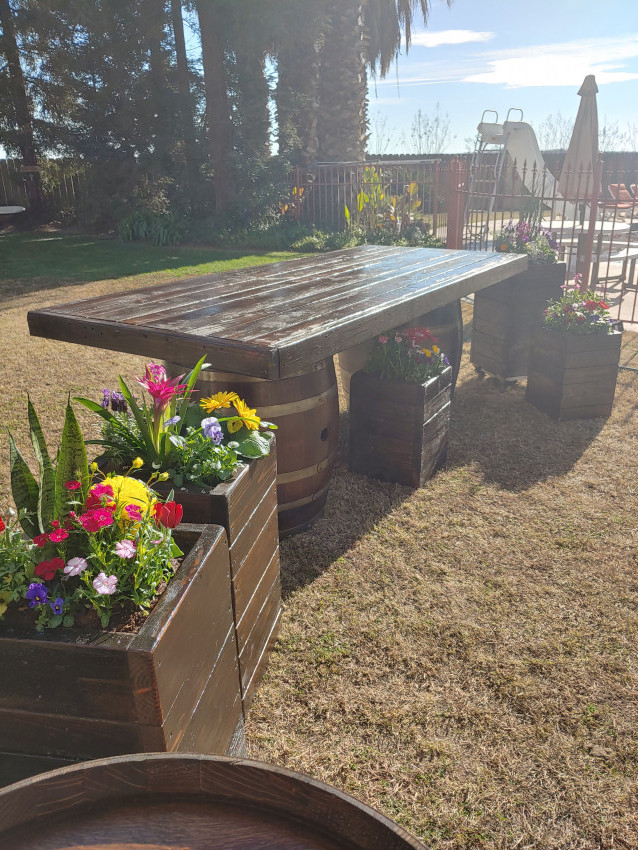 Hire Pots and Posies Wedding Florist in Hanford, California